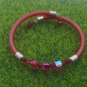 Eye Catching Elegant Red Beaded Bracelet B3317‎